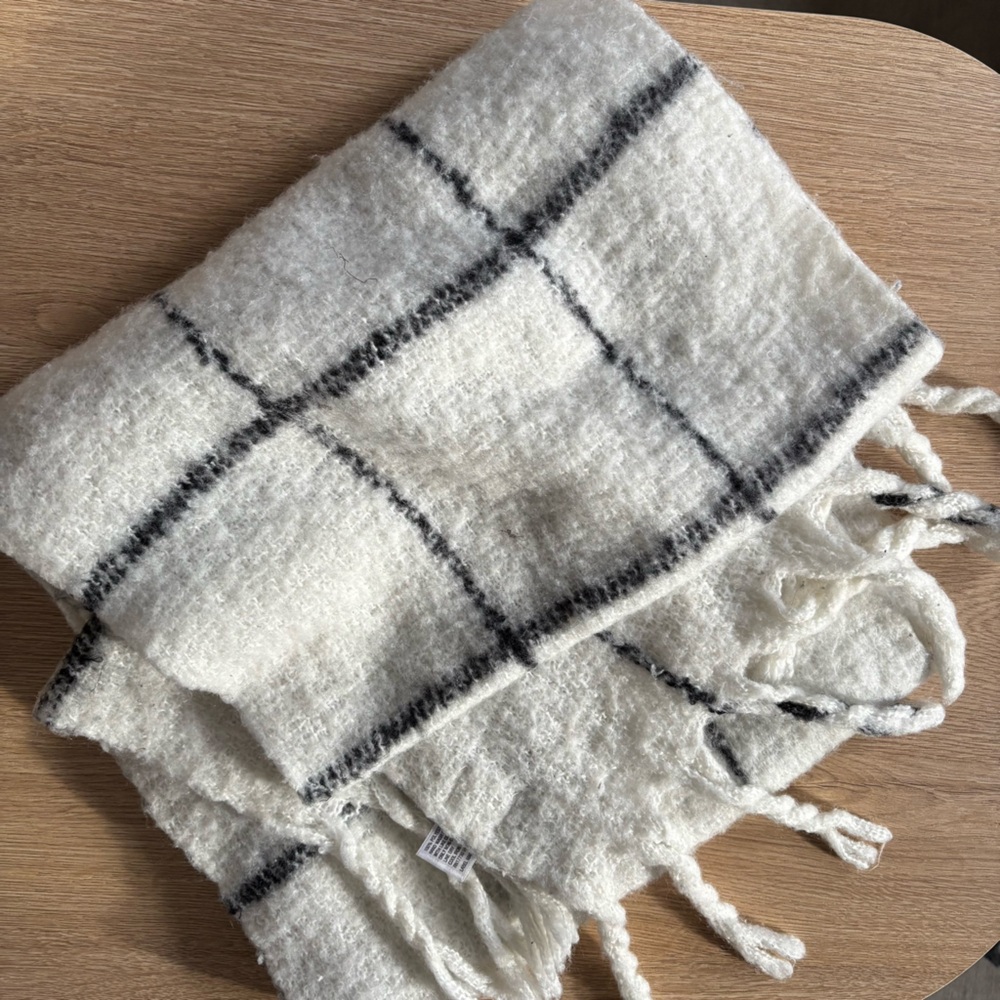 A New Day | Black and White Plaid Scarf